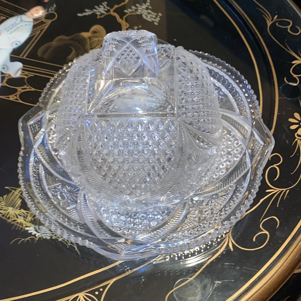 Antique EAPG Covered Butter Cheese Dish
US Glass Company No 15054, MA (OMN) - Picture 2 of 4